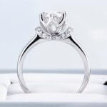 Fashion Special Flower Shape Moissanite Ring - Image 3