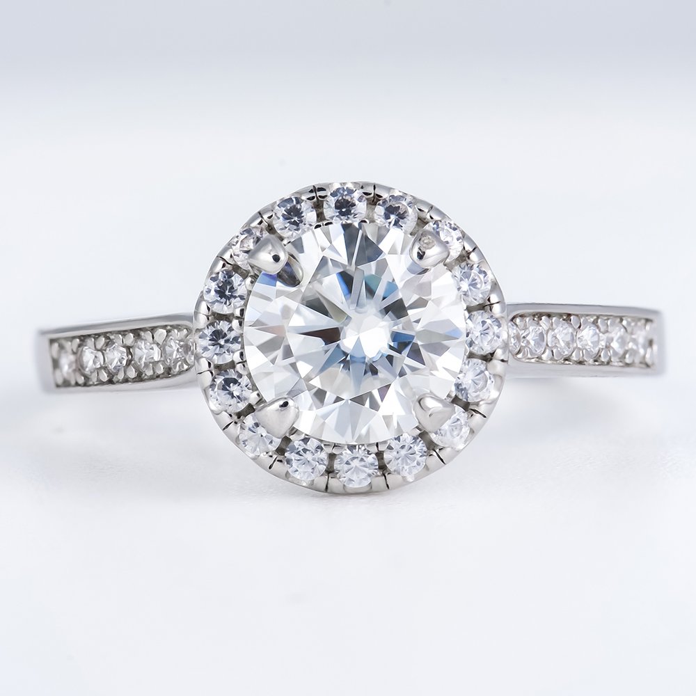 P1097149 拷贝 Round cut Halo Moissanite Engagement Ring - Image 1