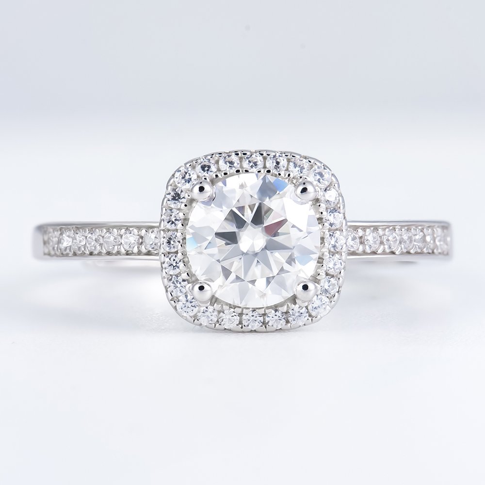 P1097154 拷贝 Classic Cushion Halo Moissanite Ring - Image 1