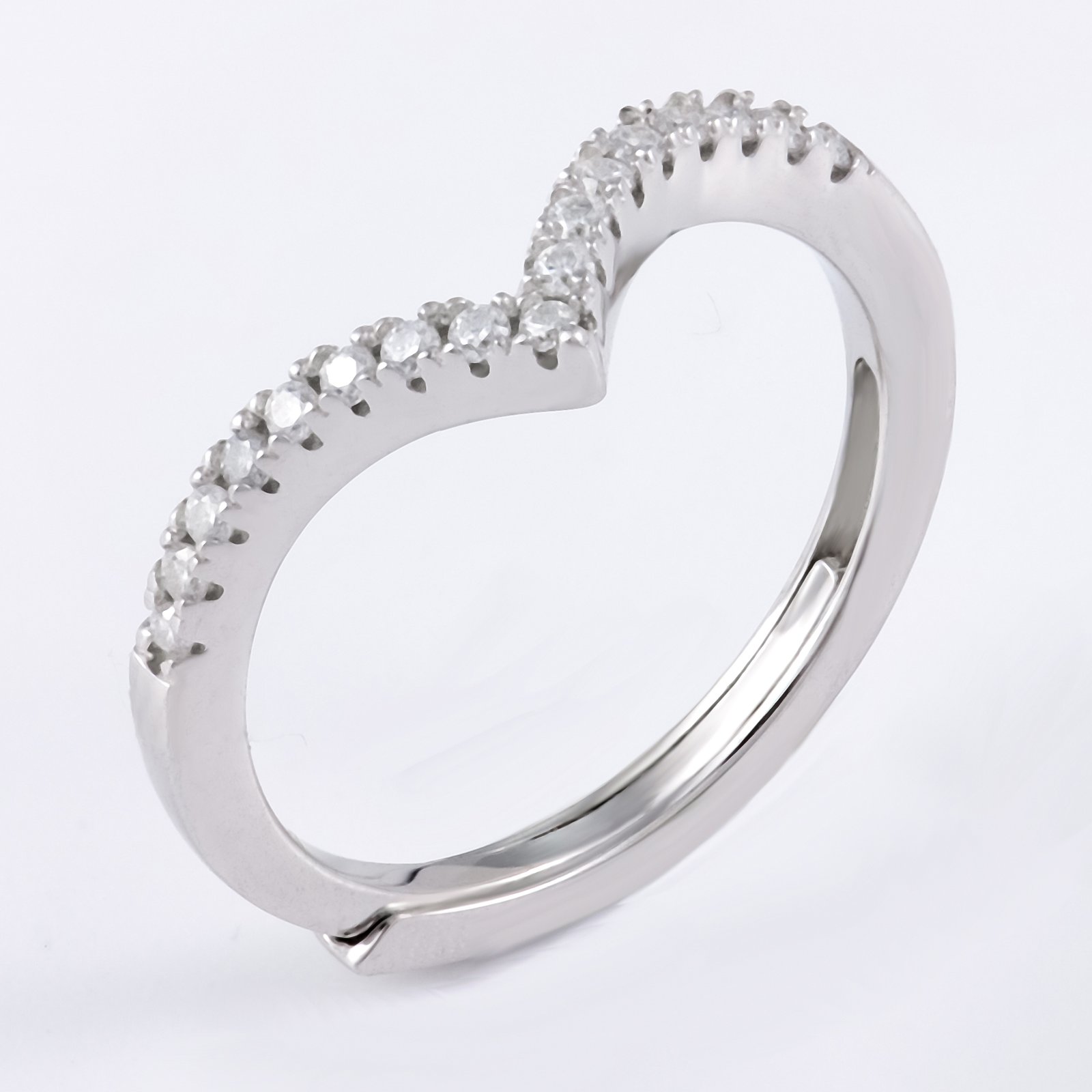 P1108391 拷贝 Royal Curve Wedding Band with Moissanite - Image 1