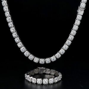 Iced-Out Ice Cube Shaped Link Chain Square