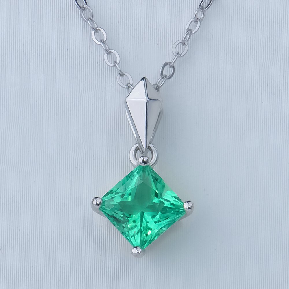 P1307611 拷贝 Lab Grown Colombian Emerald Princess Cut Pendant 925 Sterling Silver - Image 1