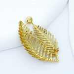 Pearl gold double leaf brooch - Image 2