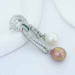 Double pearl silver brooch - Image 2