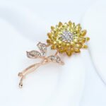 Sunflower brooch - Image 2