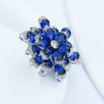 Blue flower brooch - Image 3