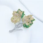 Double gold leaf brooch - Image 2