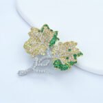 Double gold leaf brooch - Image 4