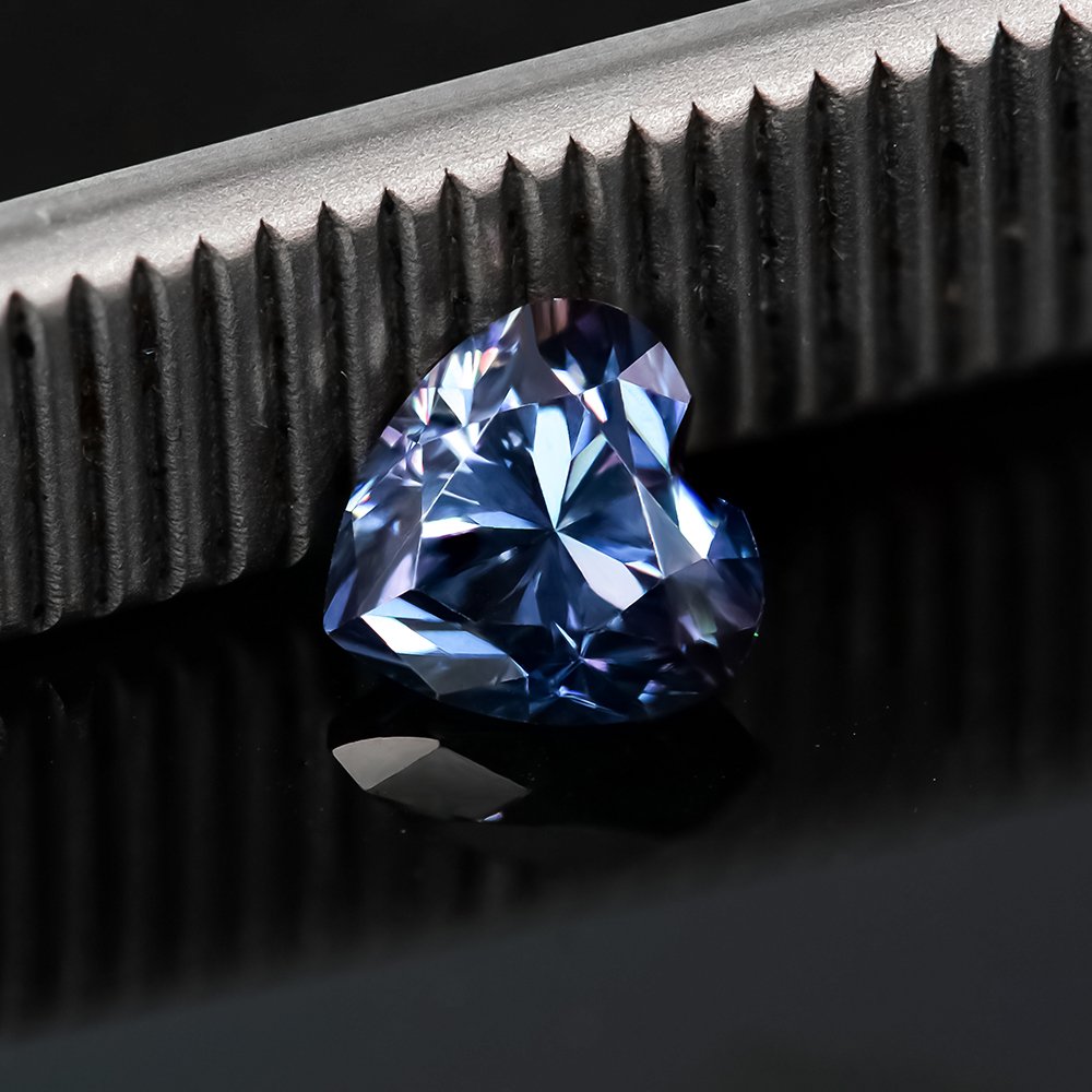 sruujsrtey Moissanite Royal Biue Heart cut - Image 1